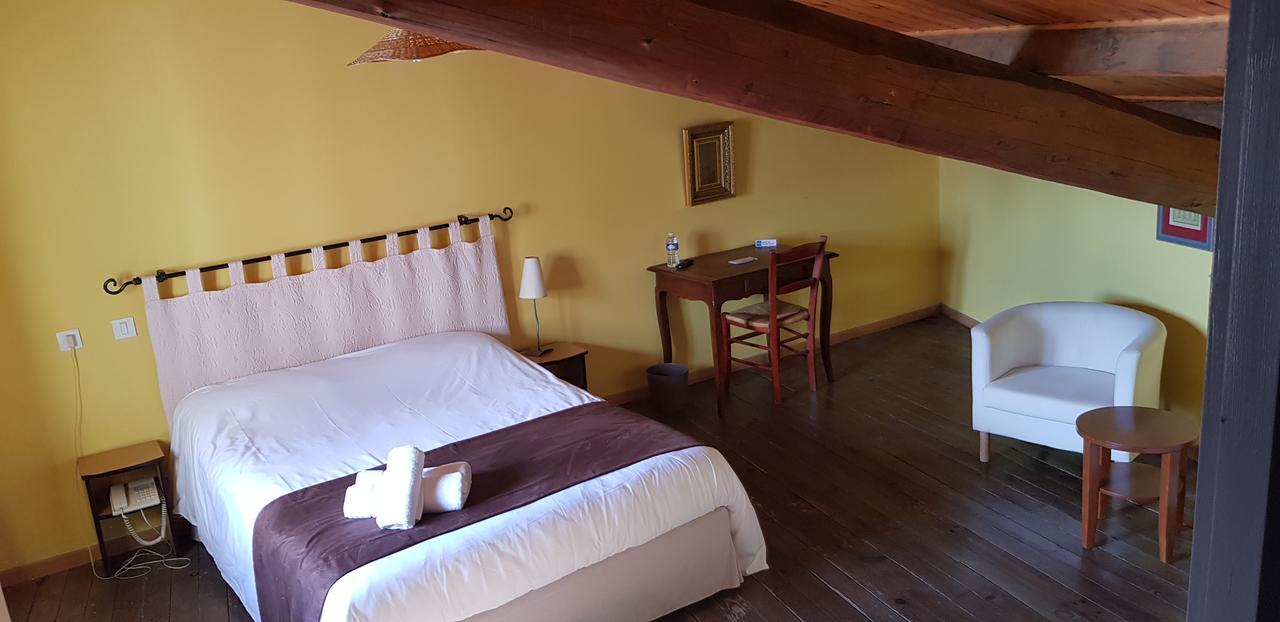 Logis Hotel Le Prieure Bourg-Saint-Andéol Εξωτερικό φωτογραφία
