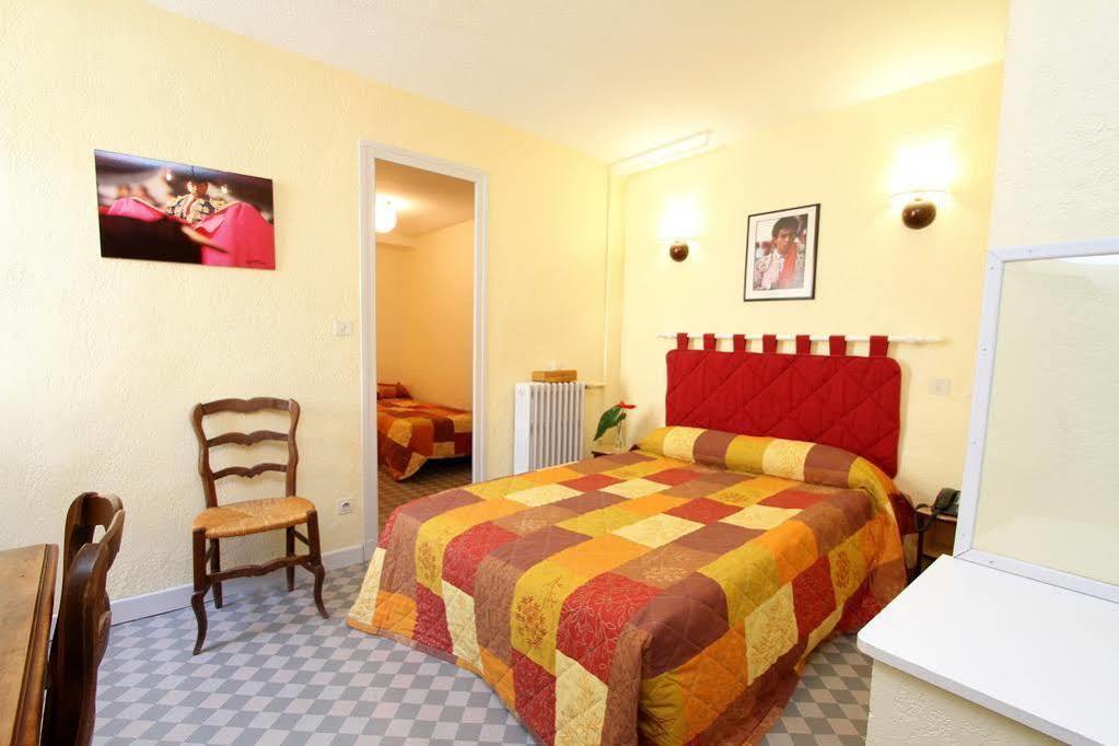 Logis Hotel Le Prieure Bourg-Saint-Andéol Εξωτερικό φωτογραφία
